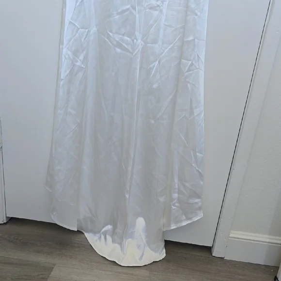 Lulu's Elegant White Wedding Dress - Picture 5 of 7